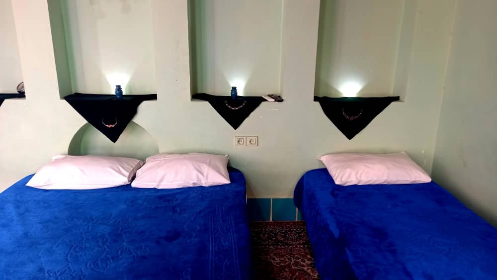 اجاره اتاق بومگردی چهار تخته مستردار در شیراز - شازده بگم