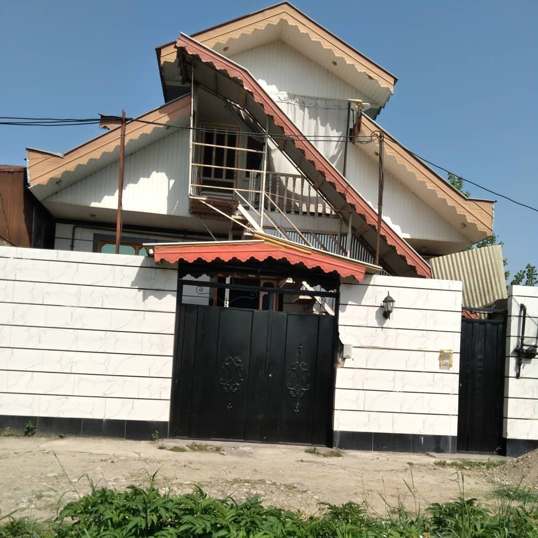 اجاره سوئیت دربستی درلاهیجانی