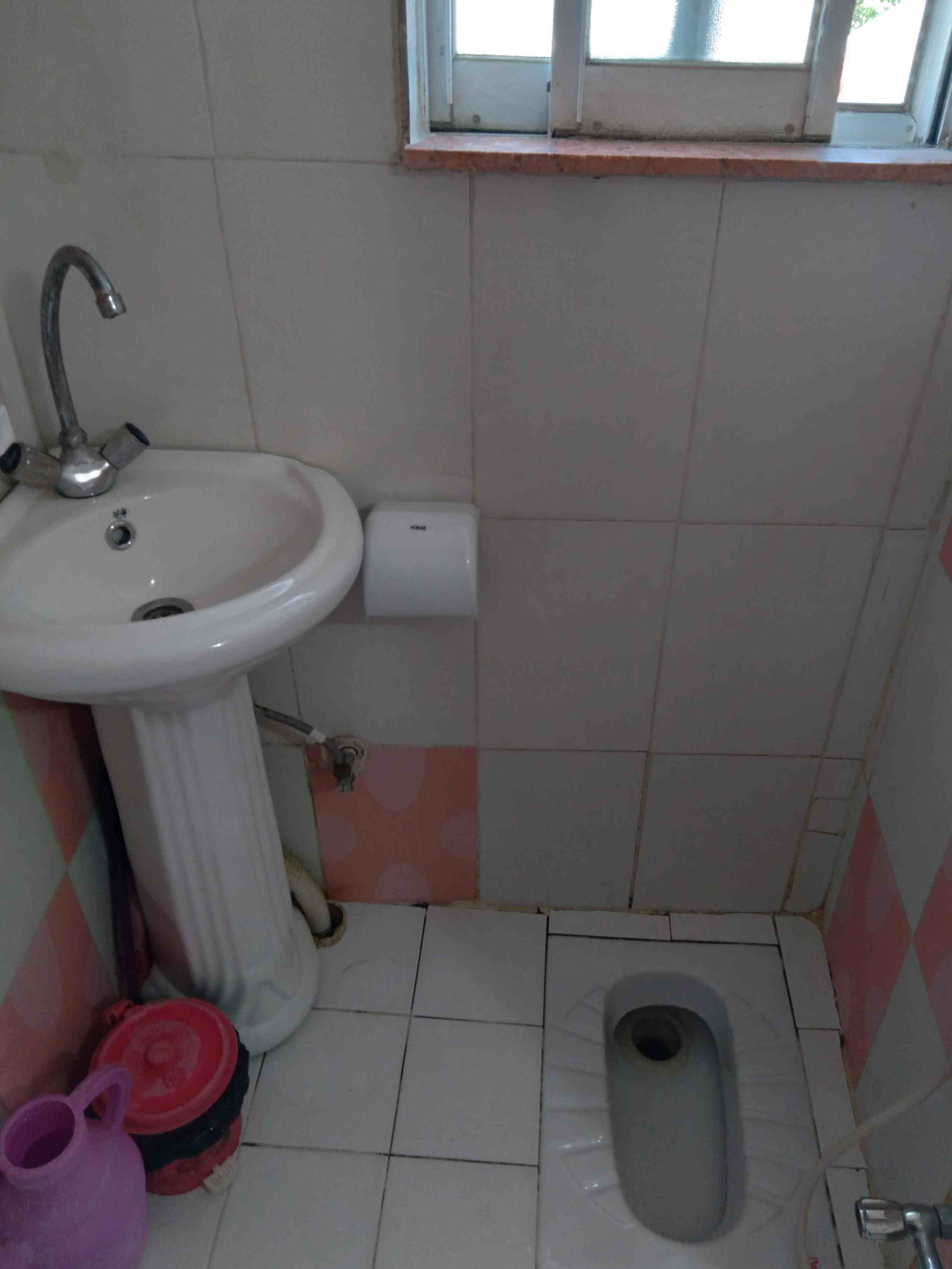 اجاره سوئیت دربستی درلاهیجانی