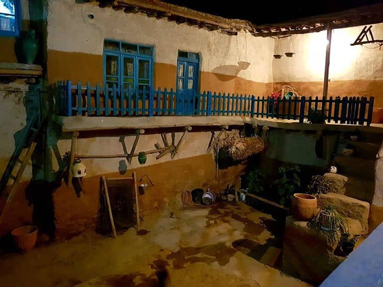 رزرو اقامتگاه سنتی در ملهمدره اسدآباد