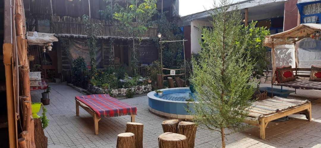 اجاره سوئیت سنتی و بومگردی در فارسان 