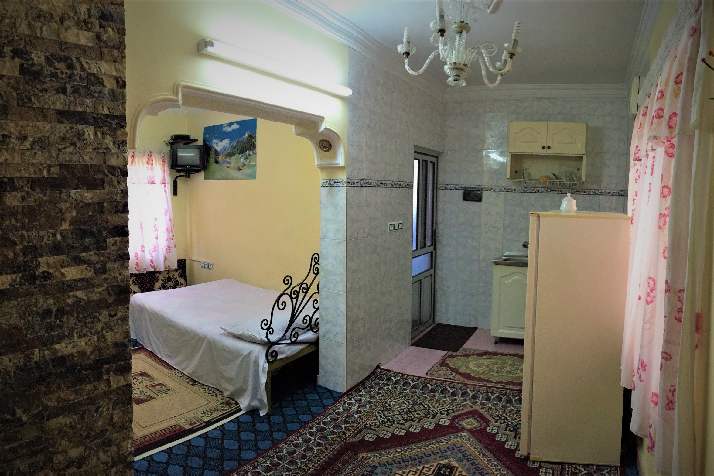اجاره سوئیت اجاره ای در رجایی رامسر نزدیک دریا