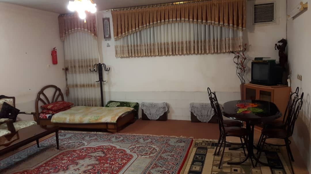 اجاره منزل اجاره ای تمیز در خیابان خامنه ای یزد 