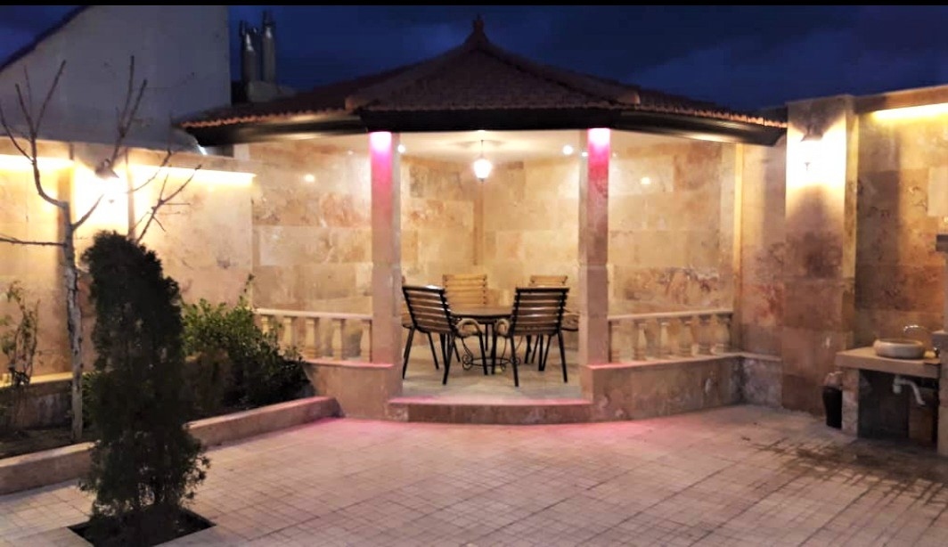 اجاره باغ ویلا با استخرسرپوشیده در شاندیز مشهد