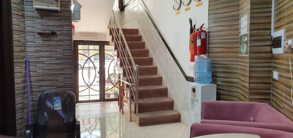 اجاره سوئیت تکخواب  در راه آهن قم-پنج تخته