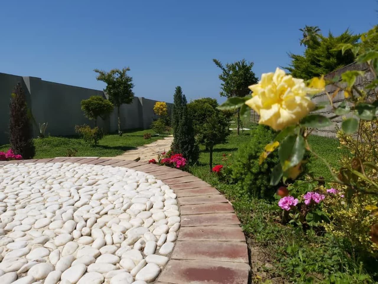 اجاره ویلا ساحلی دوبلکس در رستم رود نور - عروس دریا