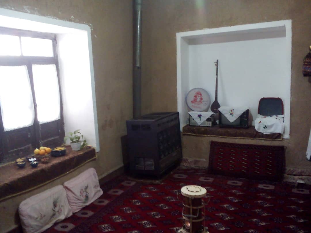 اجاره اقامتگاه بومگردی و اتاق سنتی تمیز در سمنان