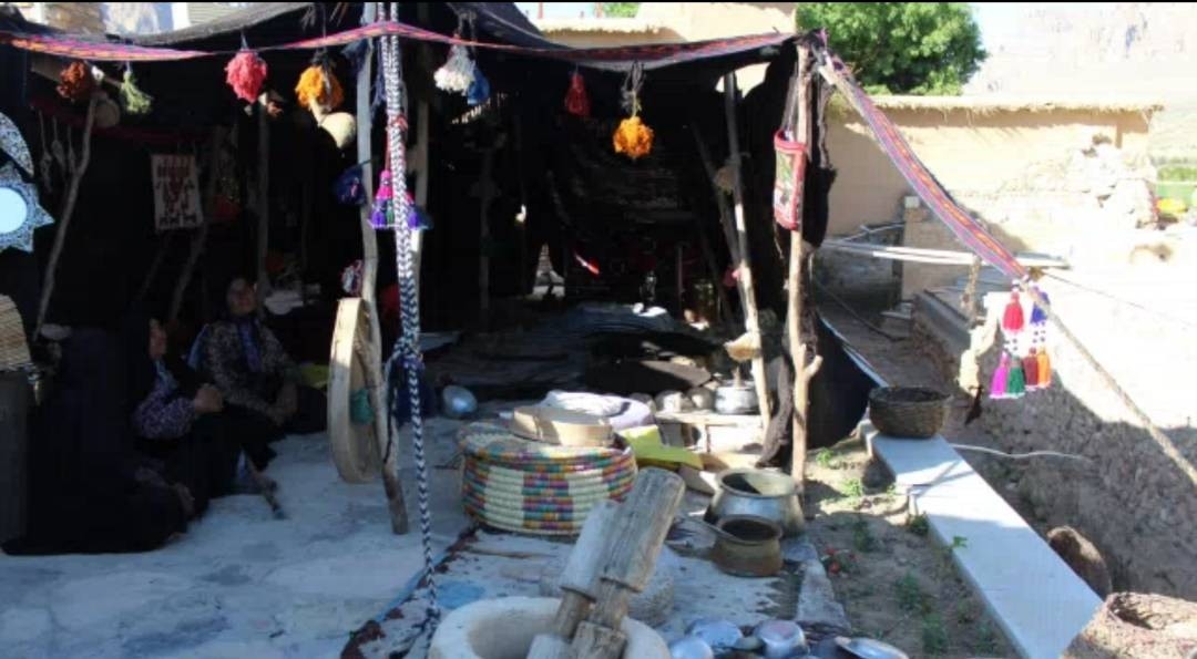اجاره سیاه چادر عشایری در استهبان درب قلعه