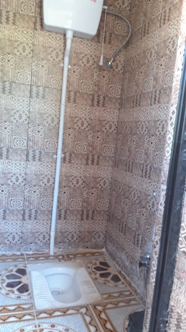 اجاره کلبه چوبی در کاخ اردشیر بابکان فیروزآباد - کلبه بزرگ