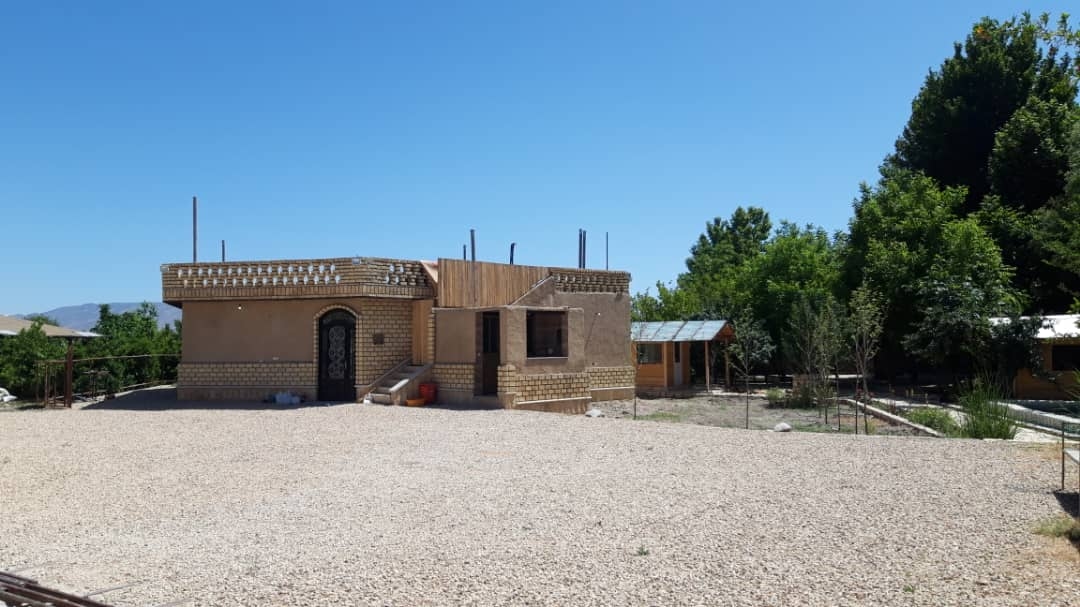 اجاره کلبه چوبی در کاخ اردشیر بابکان فیروزآباد - کلبه بزرگ