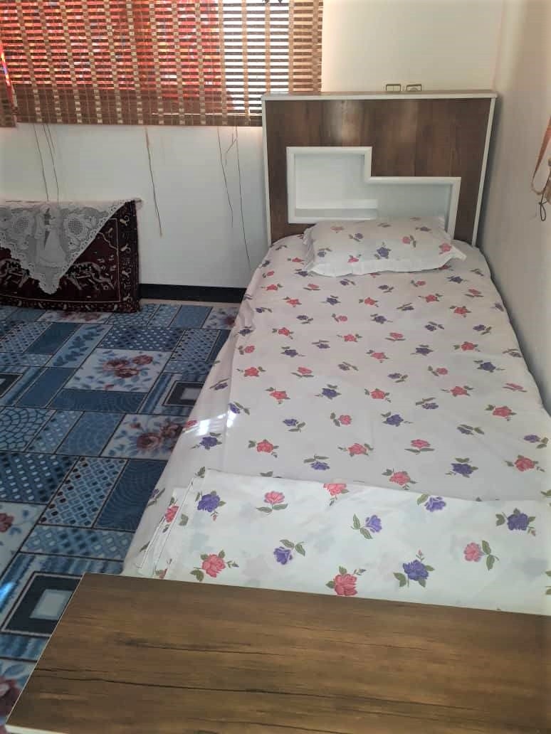 اجاره منزل  ویلایی در بلوار ایران صدرا -یک خوابه طبقه دوم70 متری