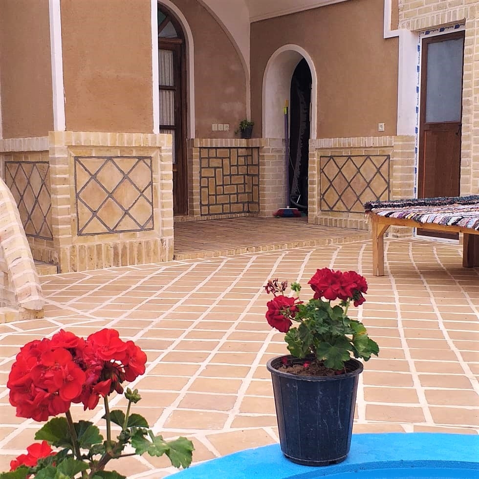 اجاره اتاق سنتی در دِه آباد بادرود - بیخه