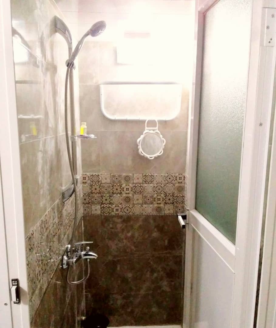 اجاره اتاق سنتی دوتخته غیرمستر در لطفعلی خان زند شیراز - مهبانو