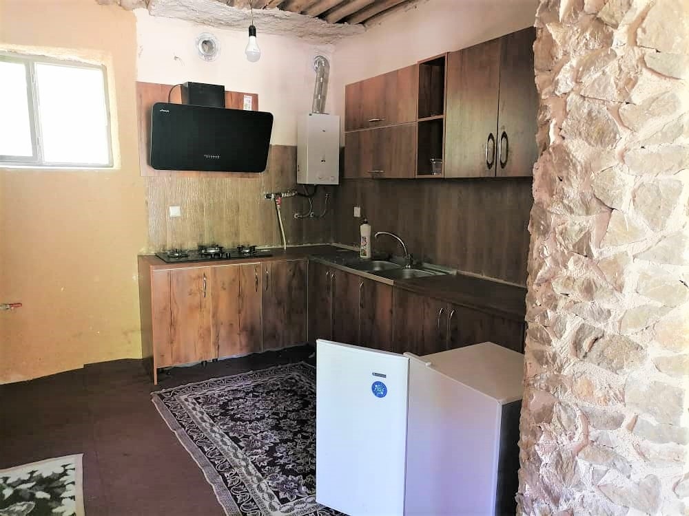 اجاره خانه سنتی در سربست سپیدان - 90 متری دوخوابه