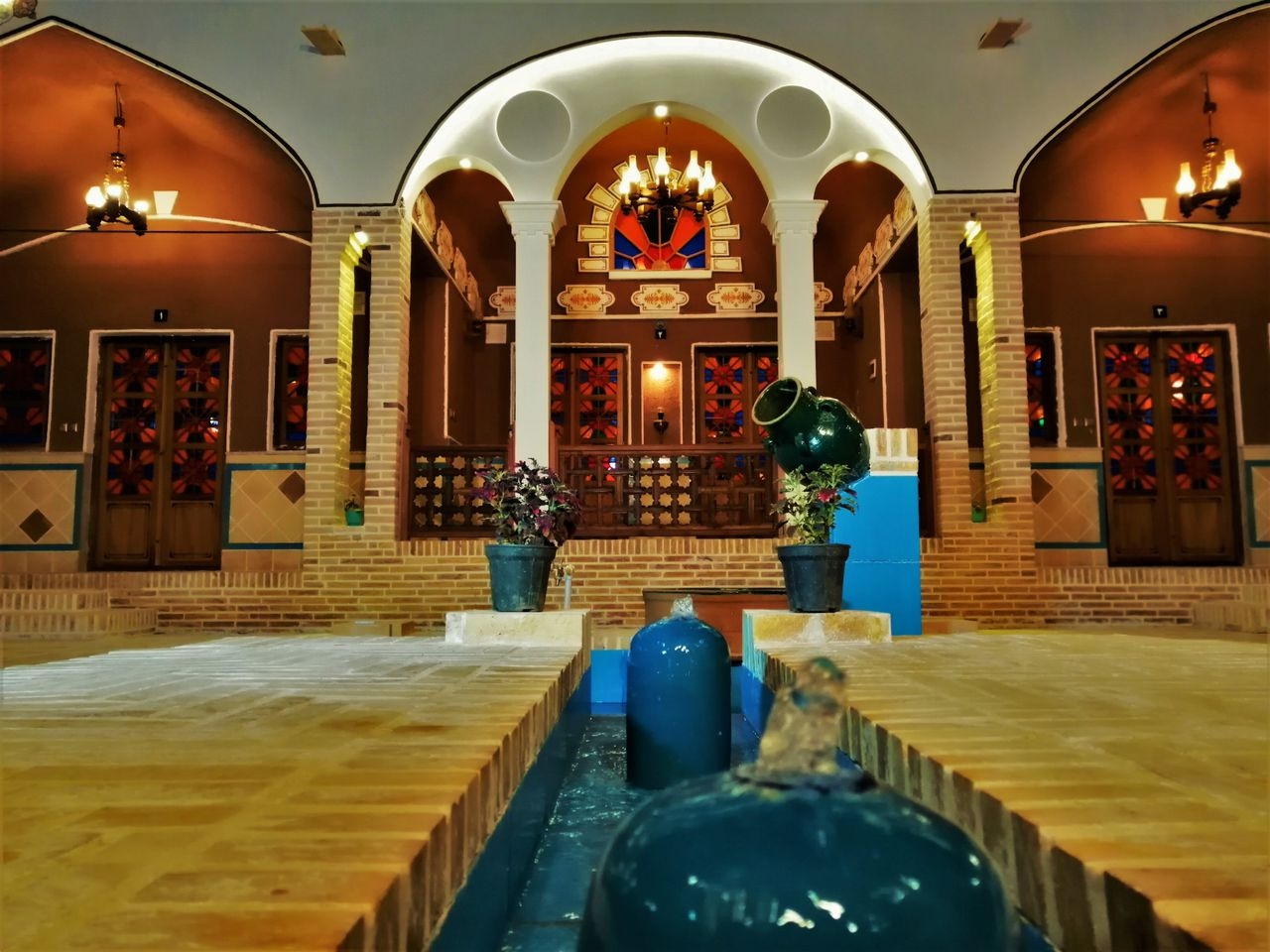 اجاره اتاق سنتی کویری در محله ی کاغذی ابوزيدآباد - کویر