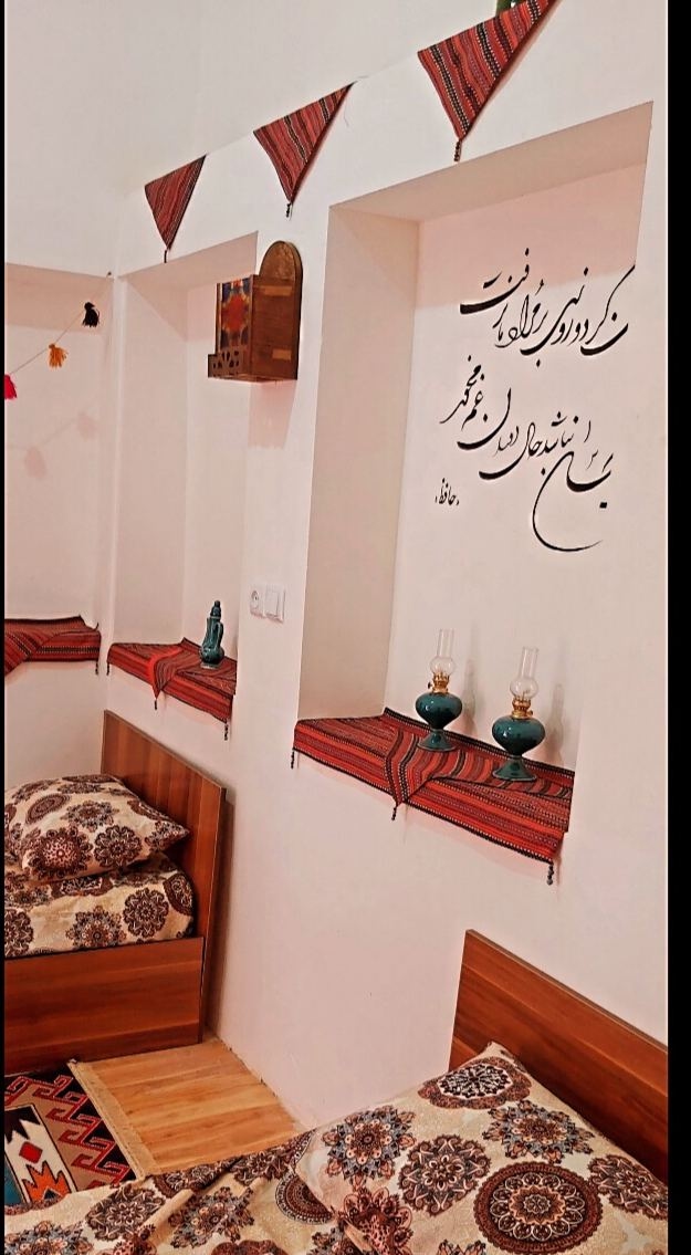 اجاره بومگردی سنتی  دروازه اصفهان کاشان