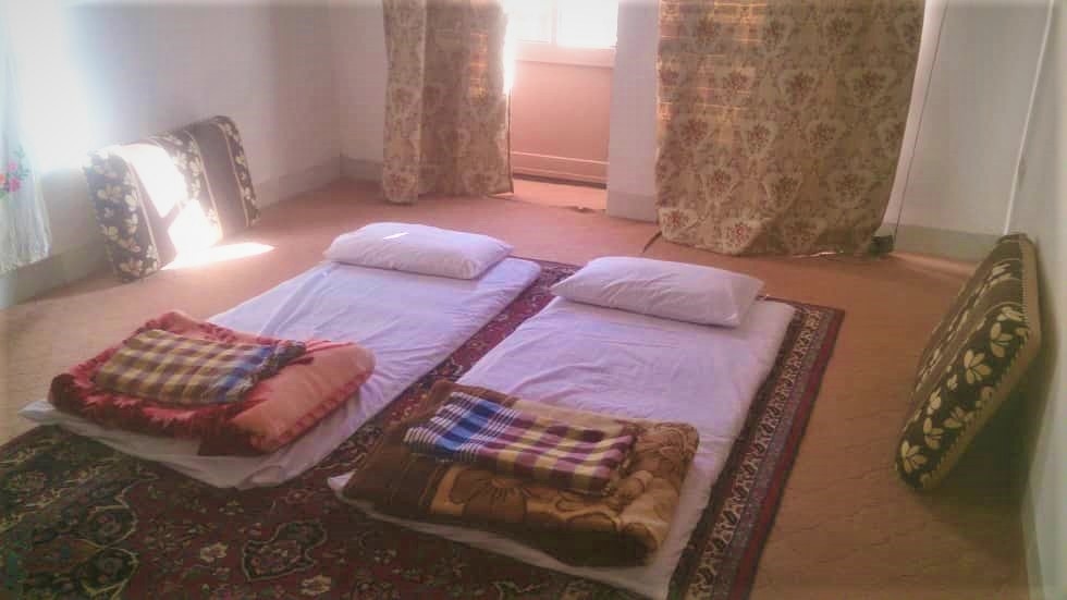 اجاره اقامتگاه بومگردی در خوربیابانک اصفهان-20 متری