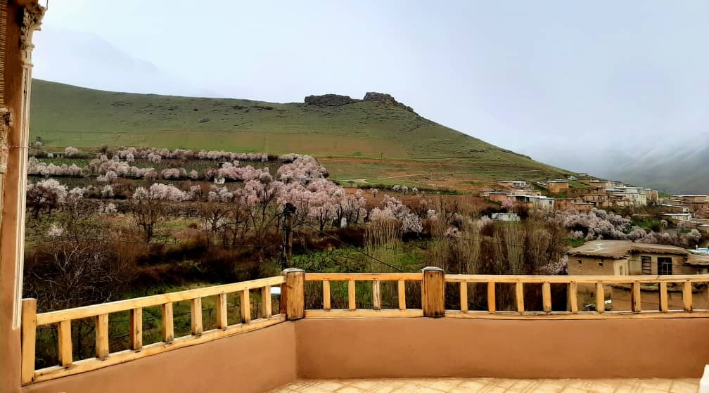 اجاره اقامتگاه بومگردی و اتاق سنتی در کندوله کرمانشاه