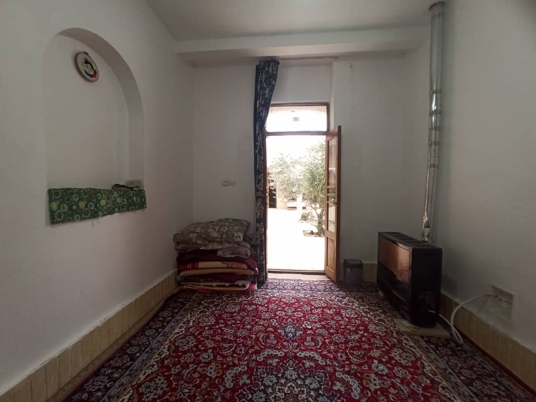 اجاره اتاق اقامتگاه بومگردی در بهشتی ورزنه - اتاق 6 - 12متری