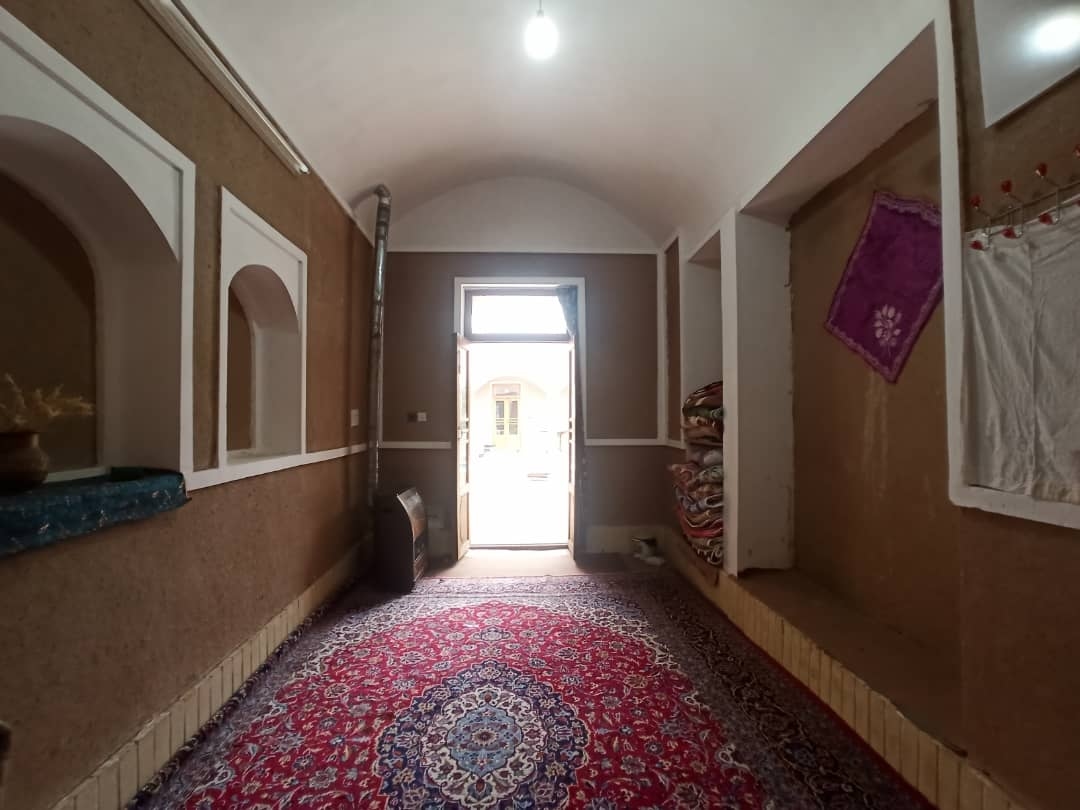 اجاره اتاق سنتی بومگردی در بهشتی ورزنه - اتاق 3 - 12 متری