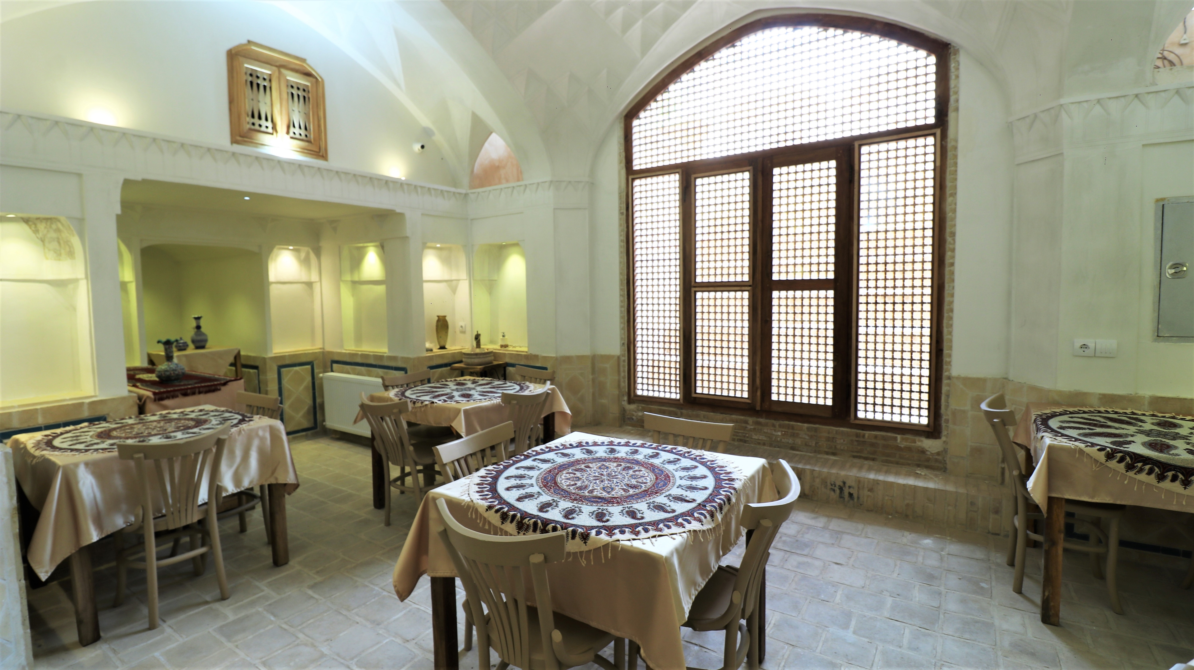 اجاره اتاق بومگردی سنتی در کاشان - 107