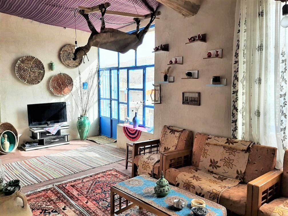 اجاره اتاق کوهستانی سنتی در درمن خنداب - 2