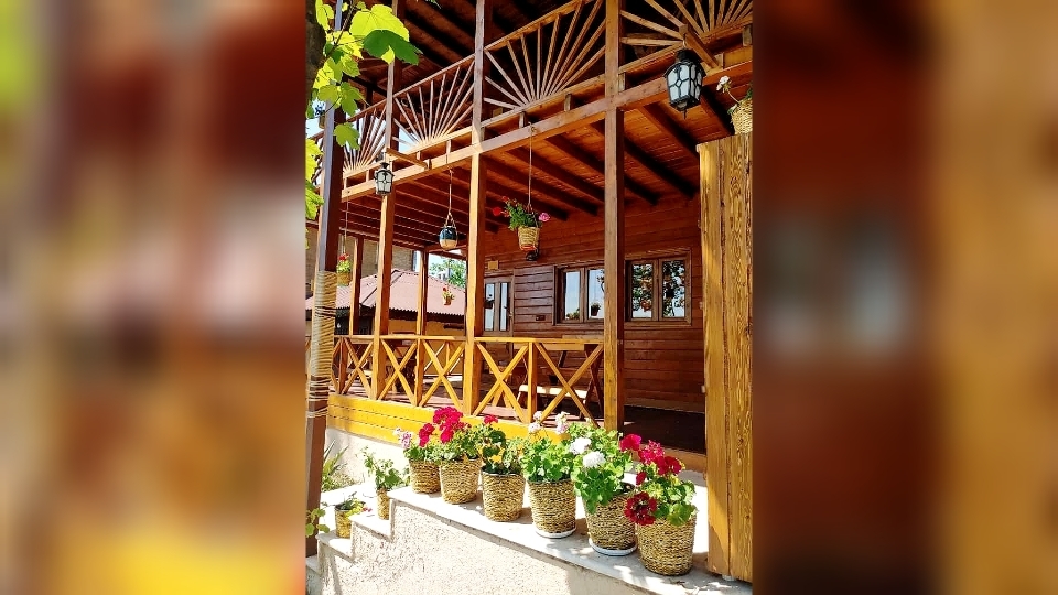 اجاره اتاق چوبی سنتی در کوزه گران شفت - شاه نشین