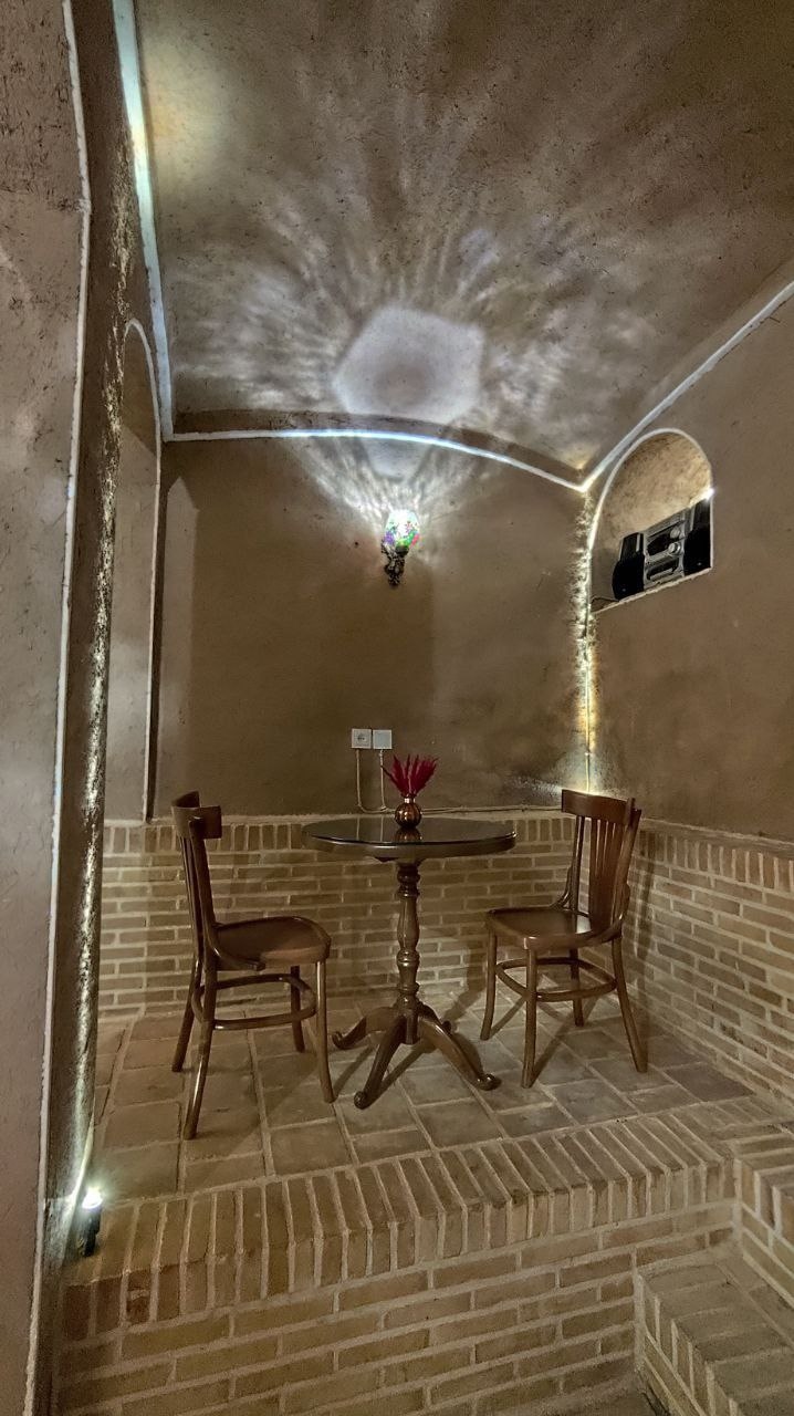 اجاره اتاق سنتی در نوش آباد کاشان- گندم