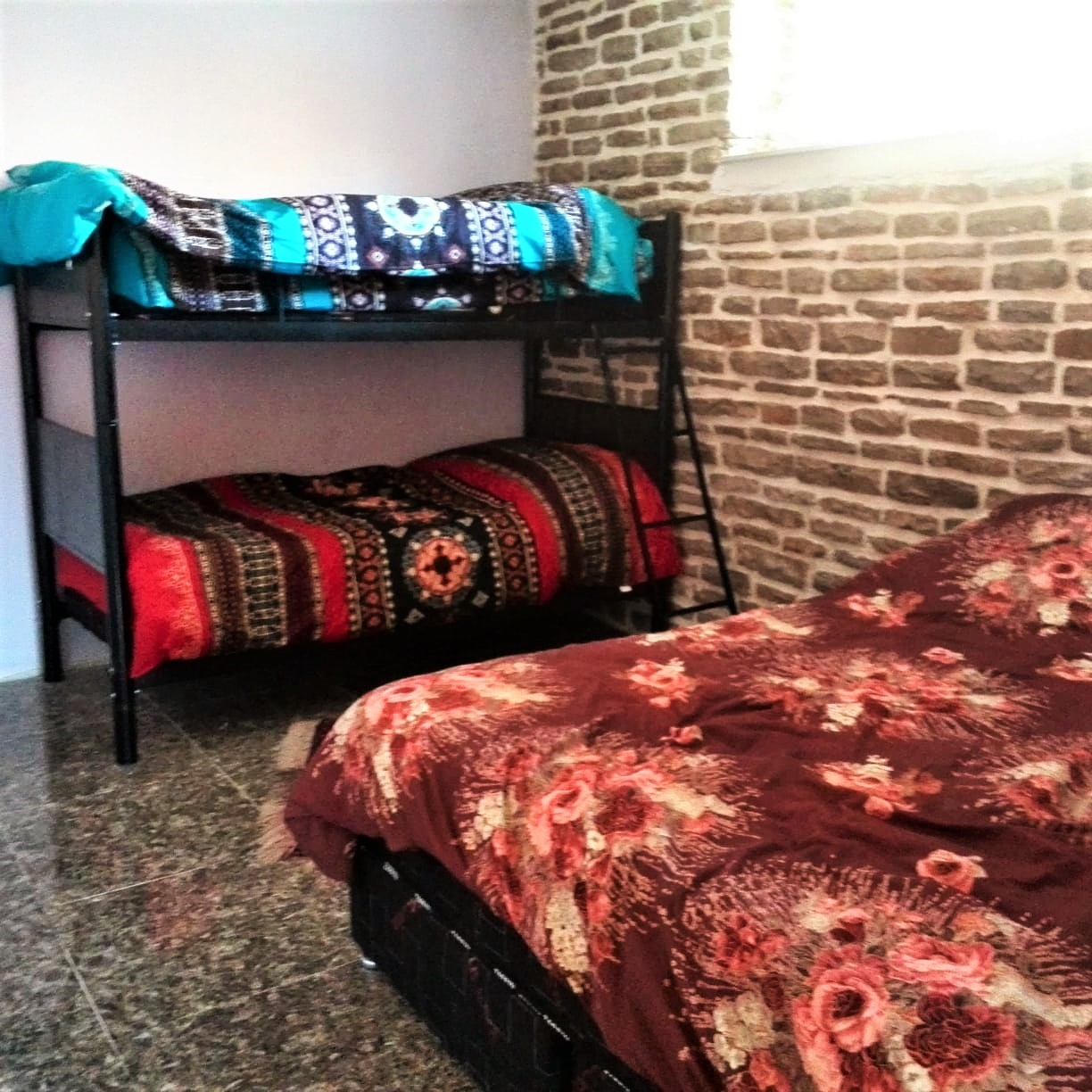 اجاره خانه باغ در کمهر سپیدان - دو خواب100 متری