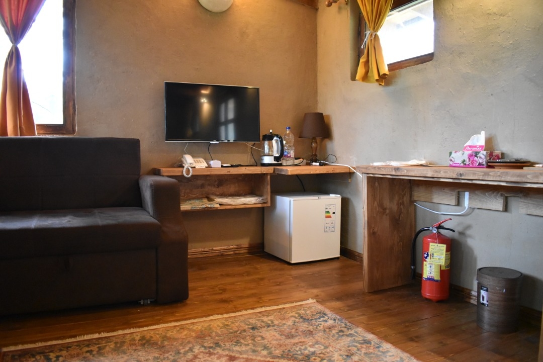 رزرو خانه سنتی بومگردی در روستای کلاچ پا تنکابن - صنوبرvip