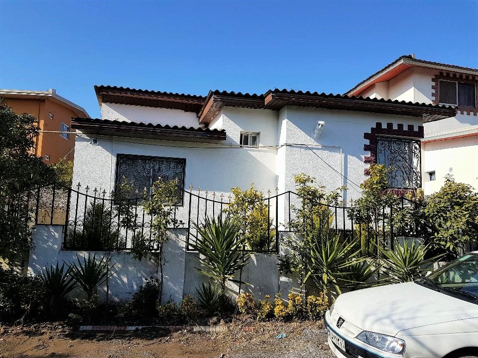 ویلا با استخرسرپوشیده و جکوزی دو خوابه درویش آباد سرخرود