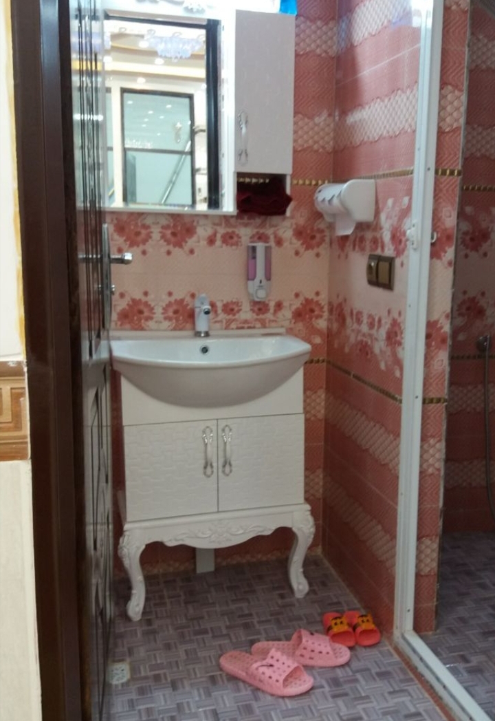 اجاره منزل ویلایی در نواب صفوی یزد-دوخوابه طبقه اول