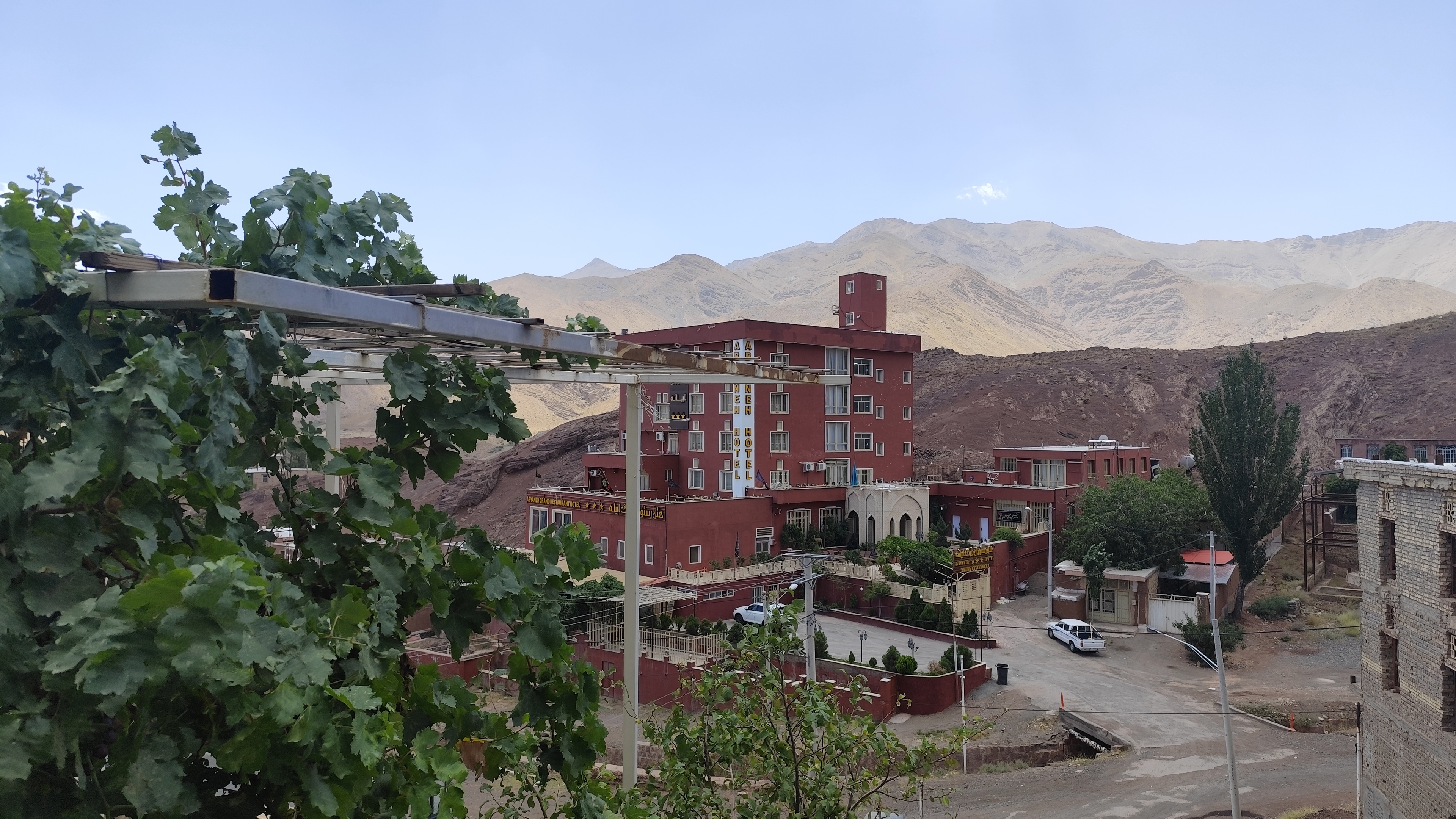 اجاره اتاق سنتی دو تخته در ابیانه نطنز