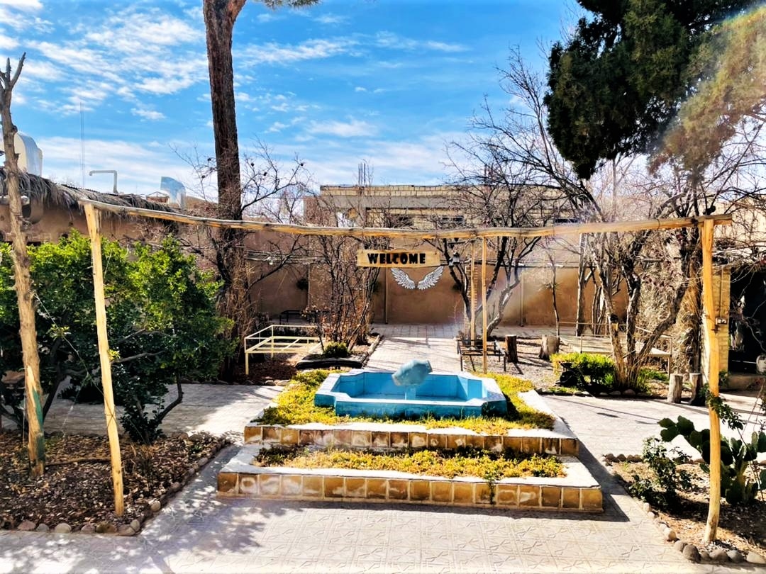 اجاره اقامتگاه بومگردی در شهربابک کرمان - میمند