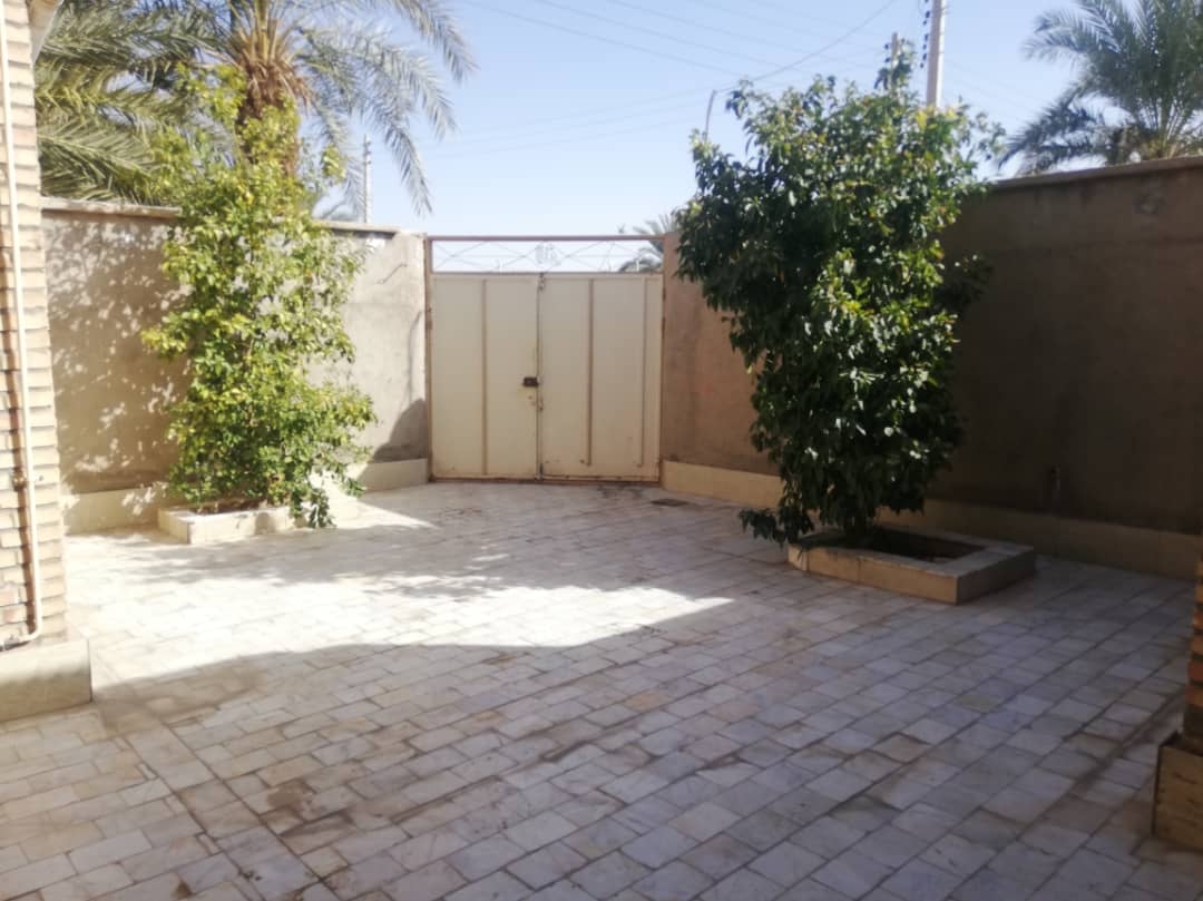 اجاره منزل ویلایی در طالقانی طبس - حیاط دار مبله