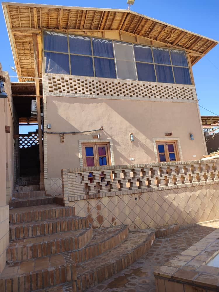 اجاره خانه سنتی در مدوار مهریز - شبنم