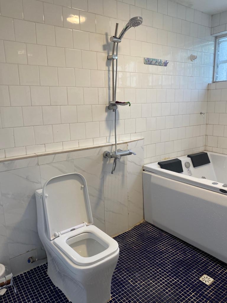 اجاره ویلا ساحلی با استخر آبگرم رو باز در رامسر