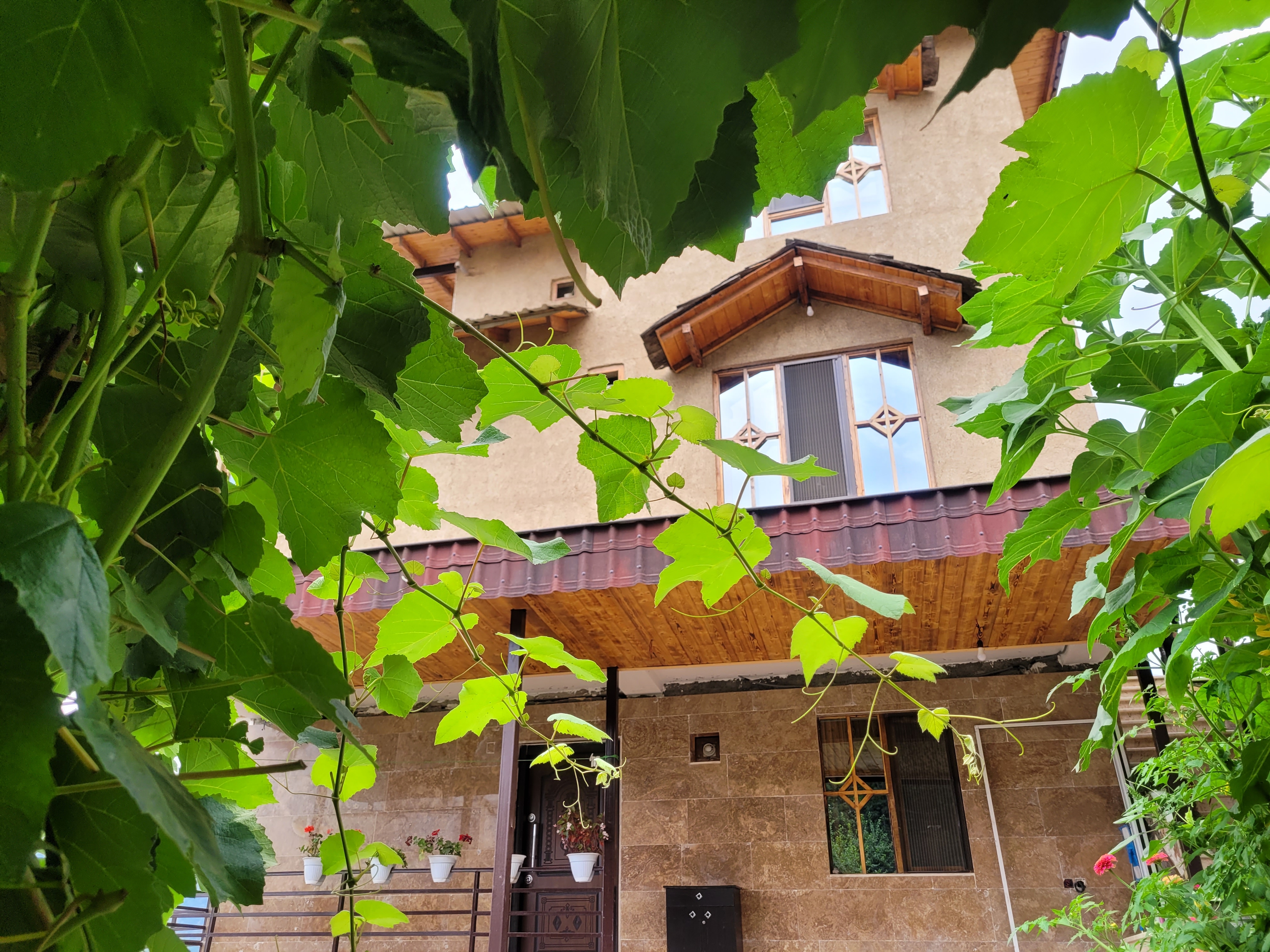 اجاره ویلا جنگلی دوخواب در روستای طویر مرزن آباد