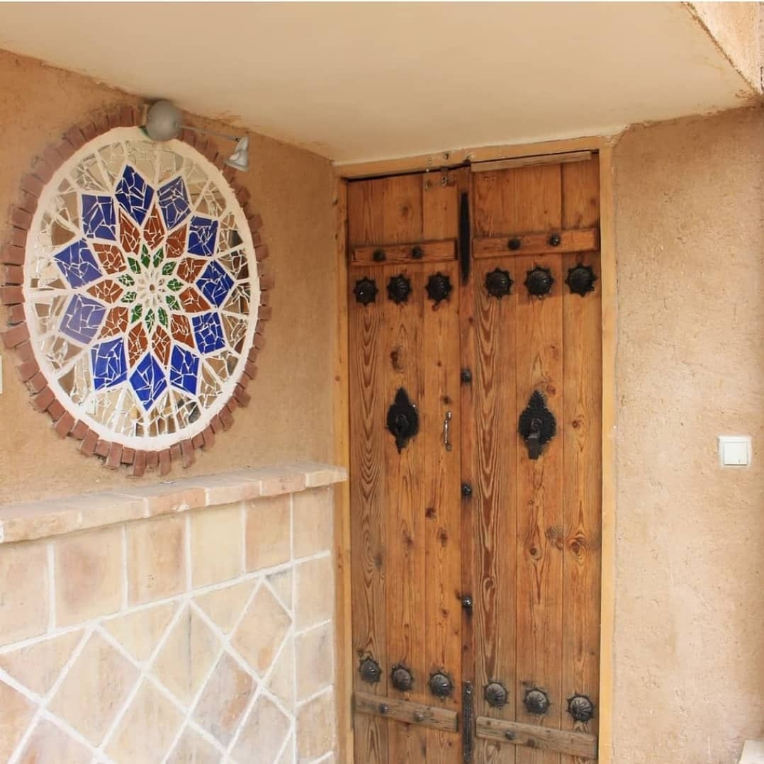 رزرو اتاق سنتی در روستای تشنیز شلمزار - 18 متری