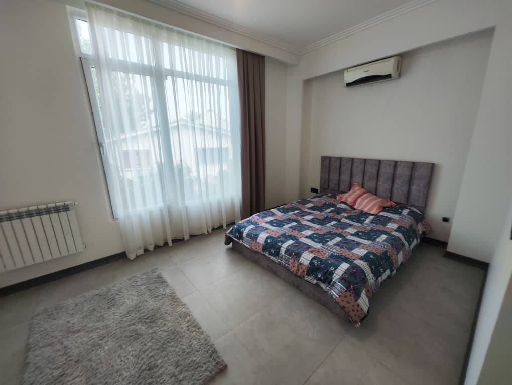 اجاره ویلا سه خوابه استخر روباز آبگرم در شهرک امیرسالار سرخرود