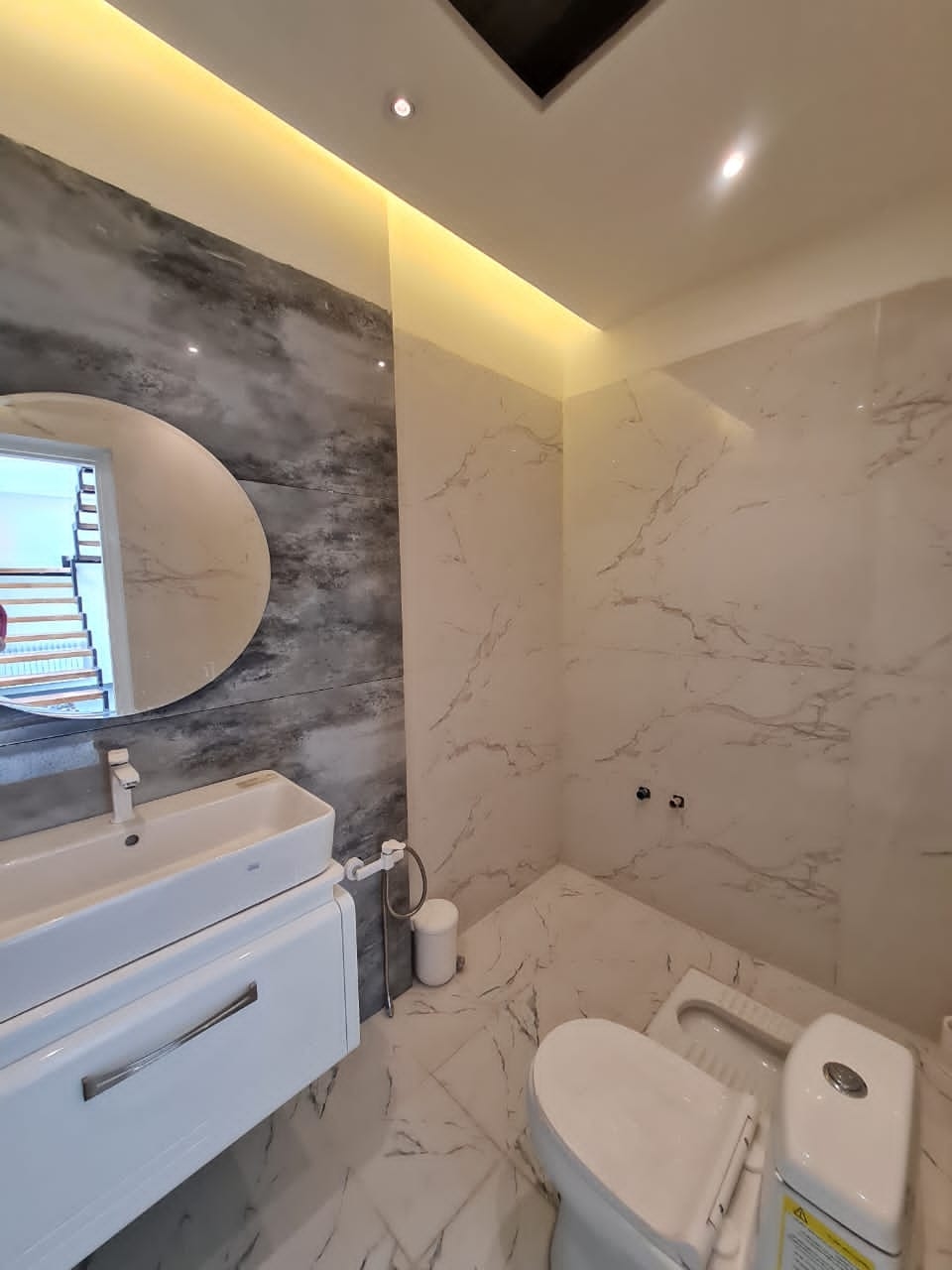 اجاره ویلا سه خوابه استخر روباز آبگرم در شهرک امیرسالار سرخرود