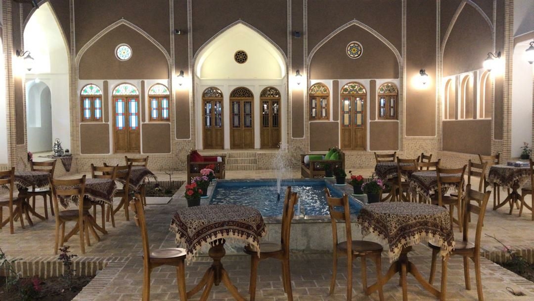 بوم گردی سنتی در اردستان - 2 تخته