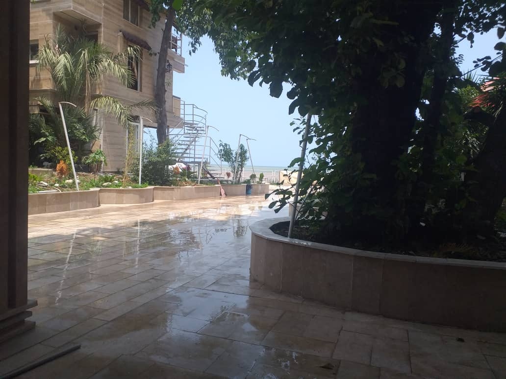 اجاره ویلا ساحلی در نوشهر - طبقه همکف