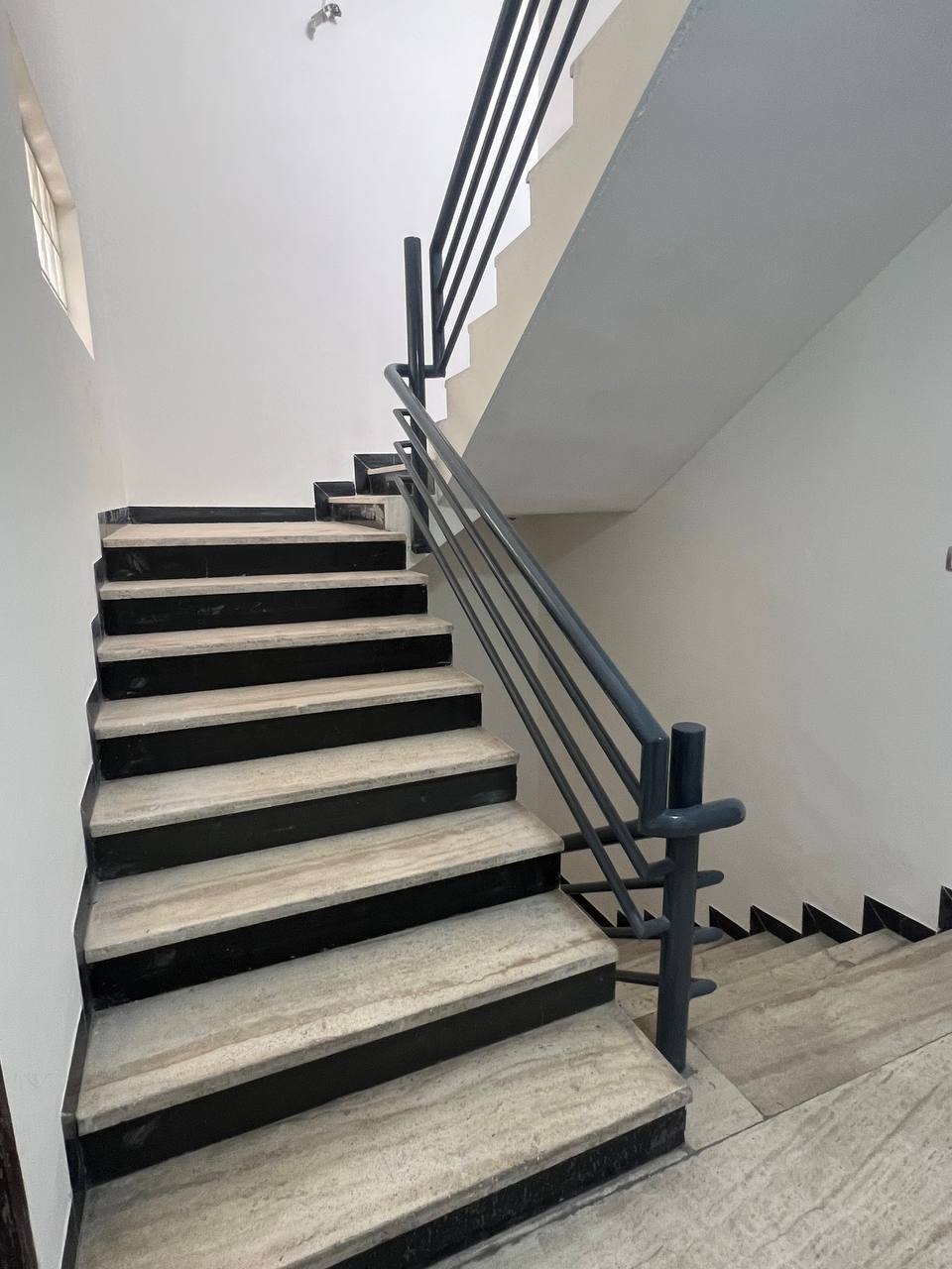 رزرو آپارتمان دوخواب مبله در چمران  - واحد 4