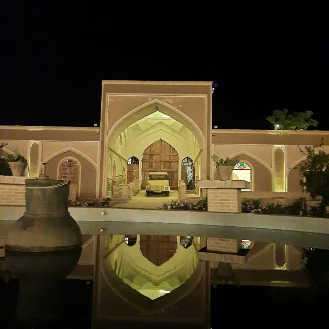 اجاره هتل کویری در یزدلان ابوزیدآباد - پنج تخته