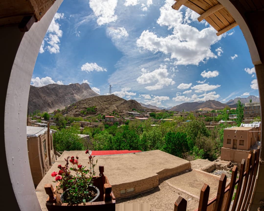 اجاره منزل کوهستانی در برزک - خانه بهشت