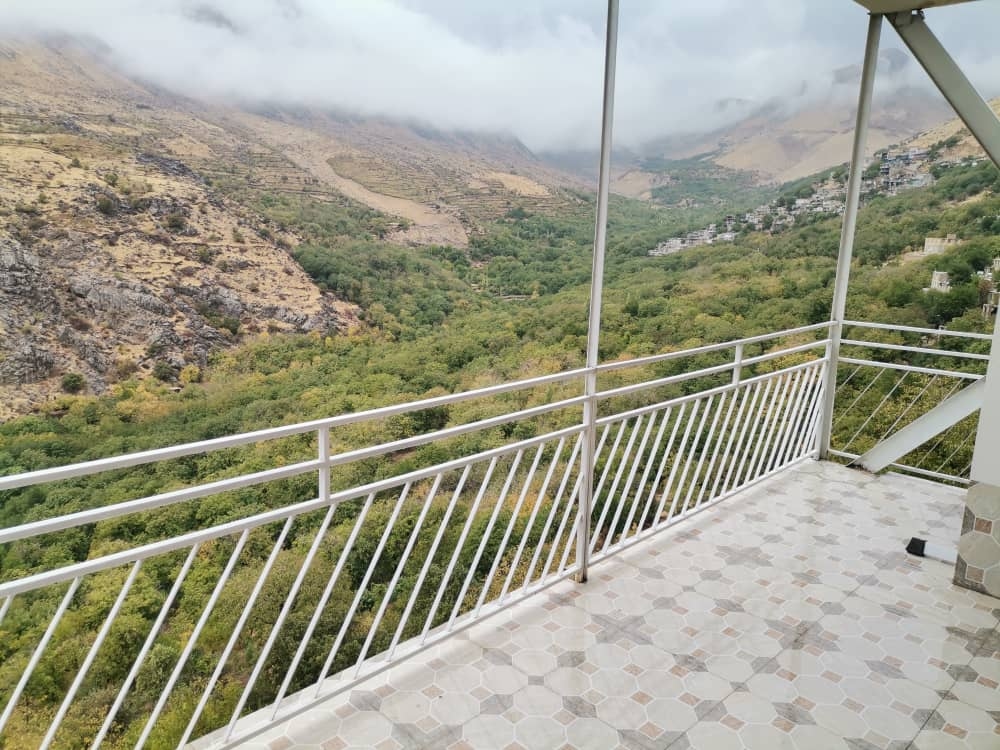 اجاره آپارتمان دو خوابه در اورامان تخت کردستان-طبقه اول