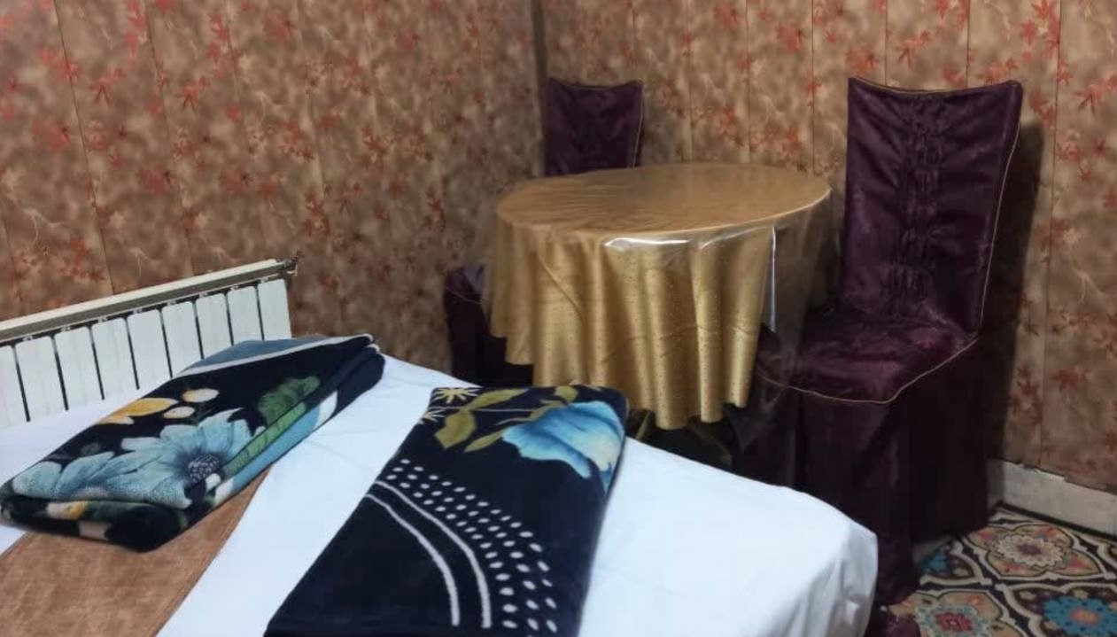 اجاره اتاق دو تخته در خیابان امام رضا 12