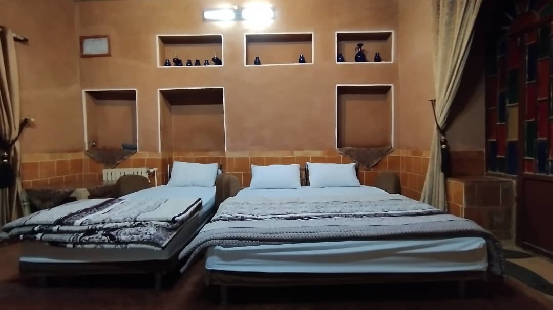 اجاره اتاق بوم گردی در نراق مرکزی - 3