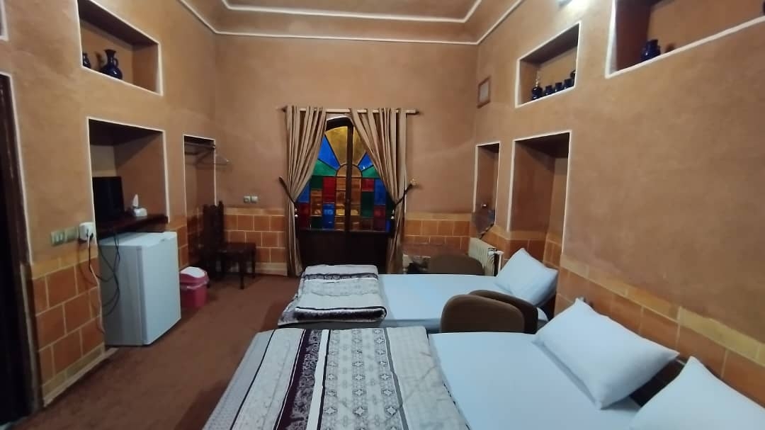 اجاره اتاق بوم گردی در نراق مرکزی - 3